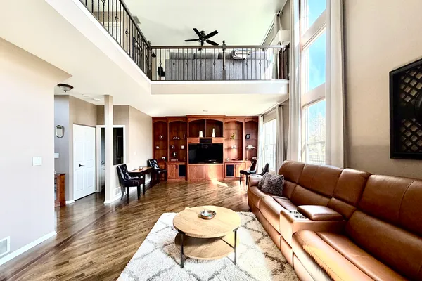 $629,900 | 1941 Broadsmore Drive, Algonquin, IL 60102