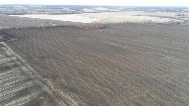 $1,380,000 | 1 131st Street, Pattonsburg, MO 64670