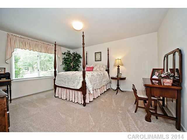 8100 Raintree Lane Charlotte, NC 28277 - Photo 11 of 16 Gallery Image 11