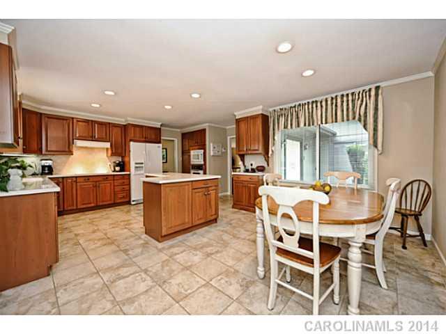 8100 Raintree Lane Charlotte, NC 28277 - Photo 7 of 16 Gallery Image 7
