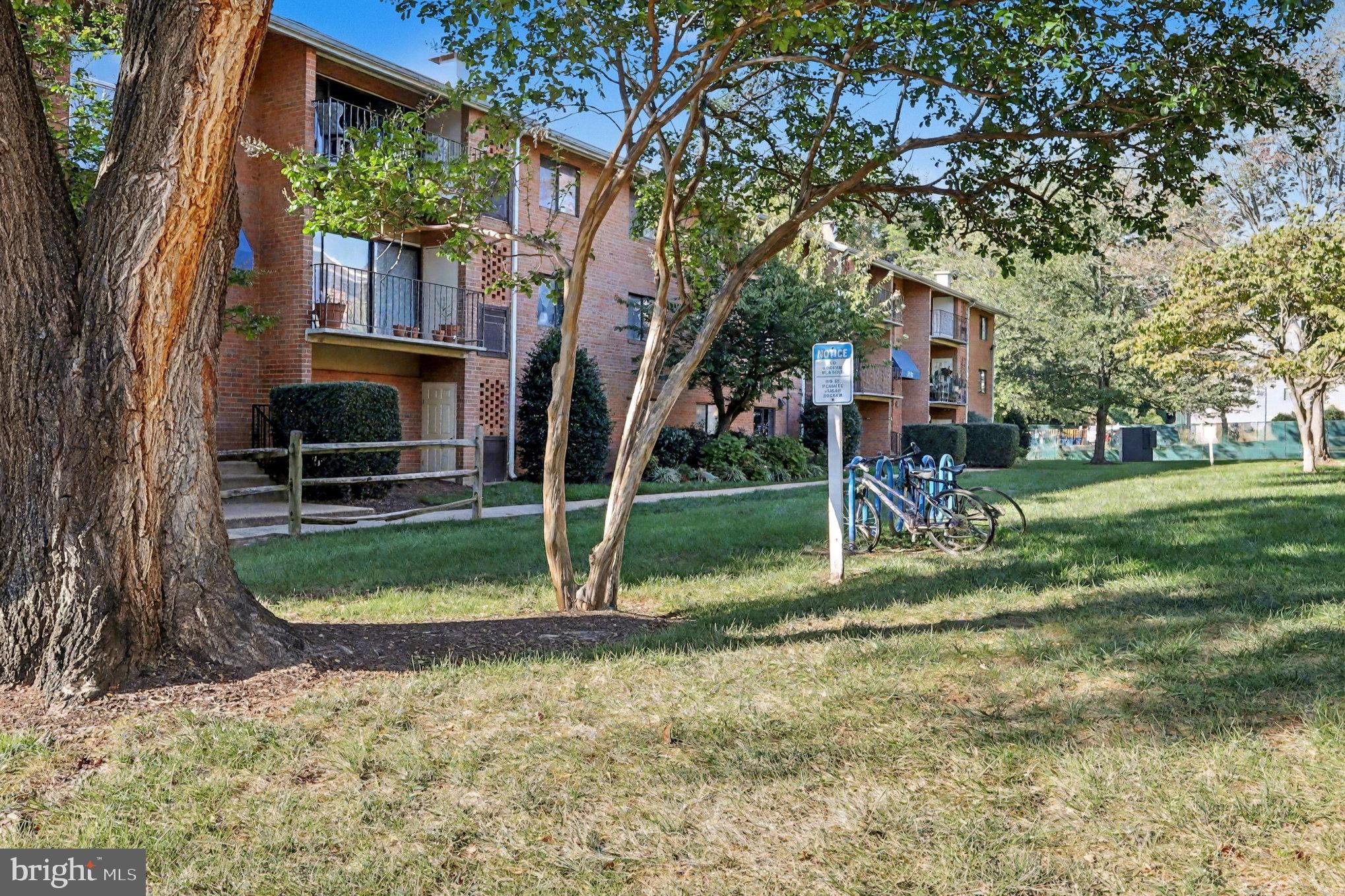 7610 Savannah Street, Unit 201 Falls Church, VA 22043 - Photo 4 of 24