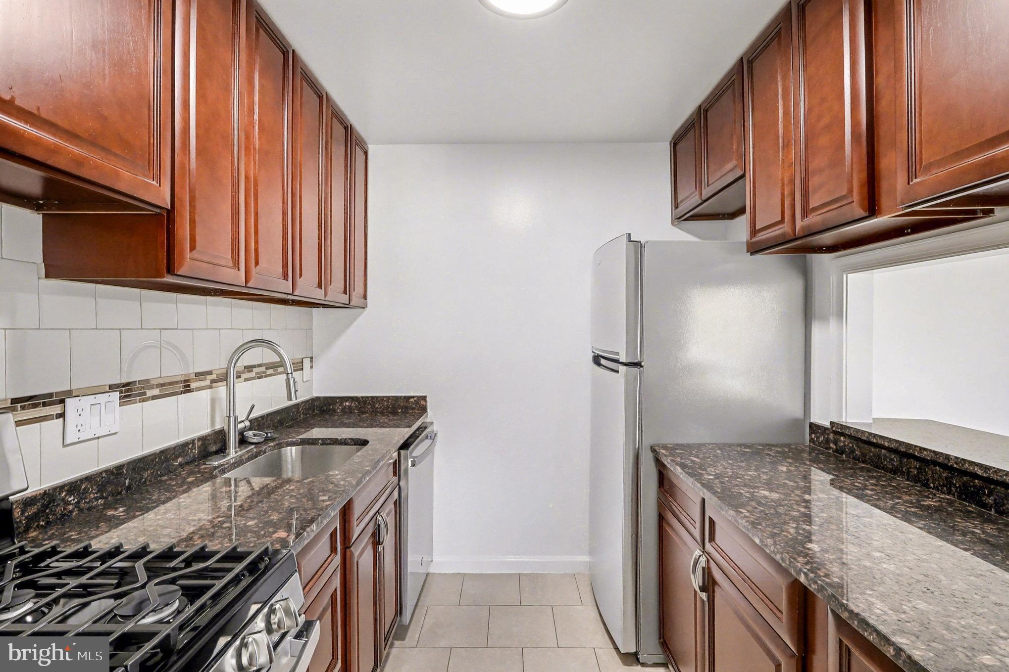 7610 Savannah Street, Unit 201 Falls Church, VA 22043 - Photo 5 of 24 Updated Kitchen, New appliances!