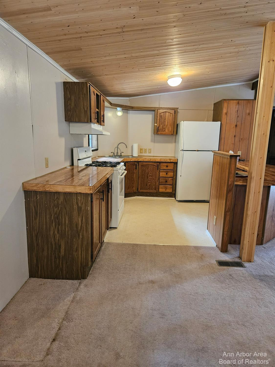 16200 Lowery Road Chelsea, MI 48118 - Photo 14 of 35 Photo 14