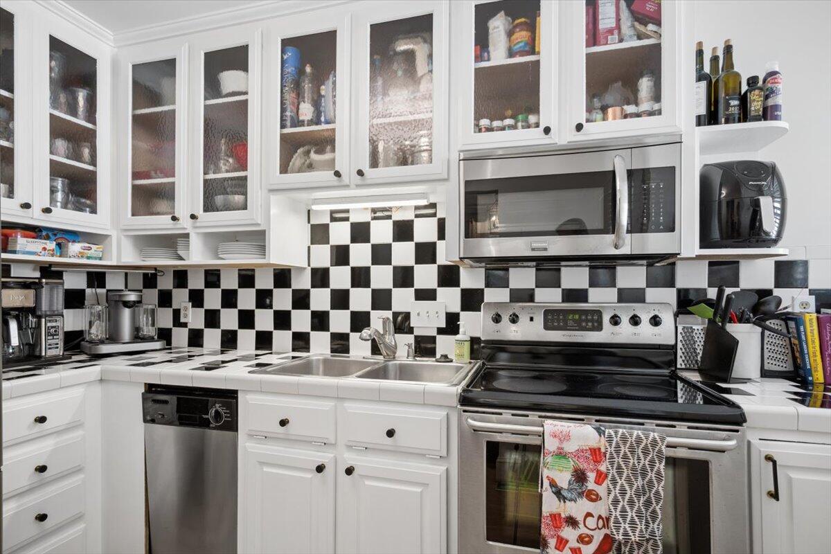 301 Broad Street, Unit 4 Charleston, SC 29401 - Photo 12 of 43