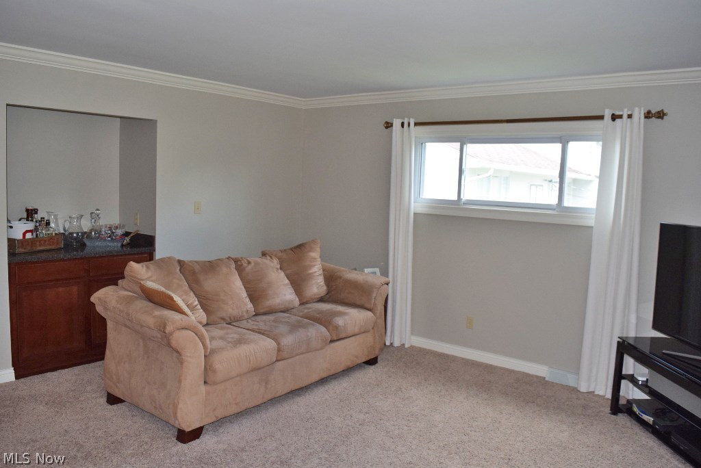 2053 Hansford Road Cleveland, OH 44124 - Photo 11 of 22 Gallery Image 11