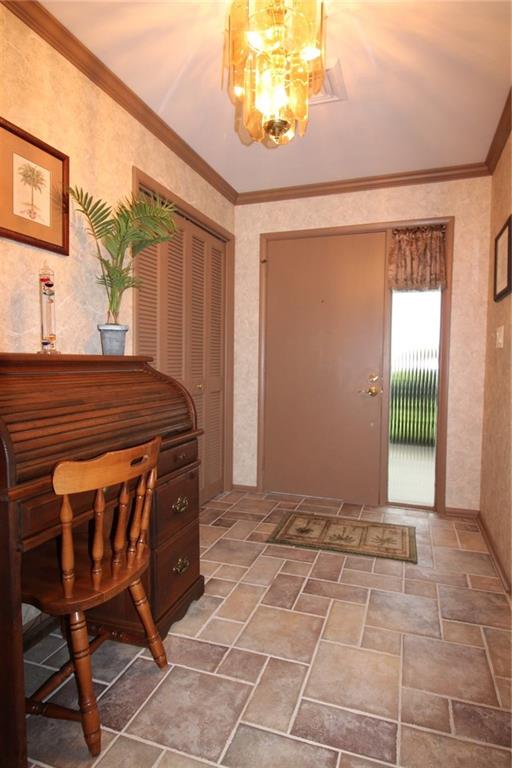 550 Highland Ridge Road Marianna, PA 15345 - Photo 3 of 23 Entryway.