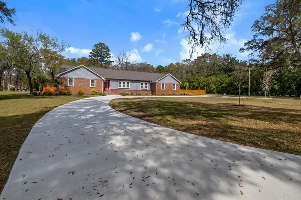 $739,900 | 3602 North Meridian Road, Tallahassee, FL 32312