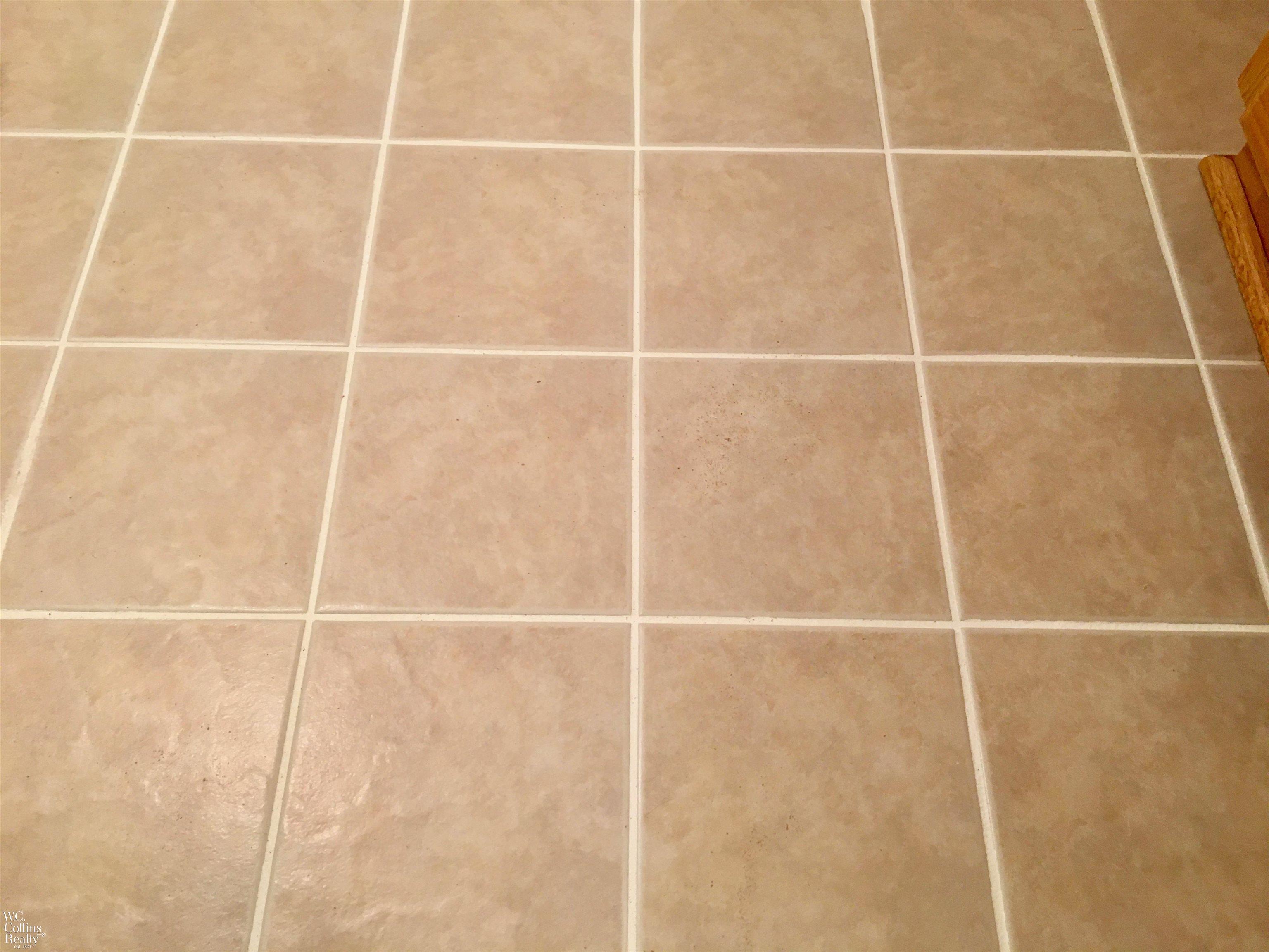 29594 Hoover Road, Unit J Warren, MI 48093 - Photo 12 of 25