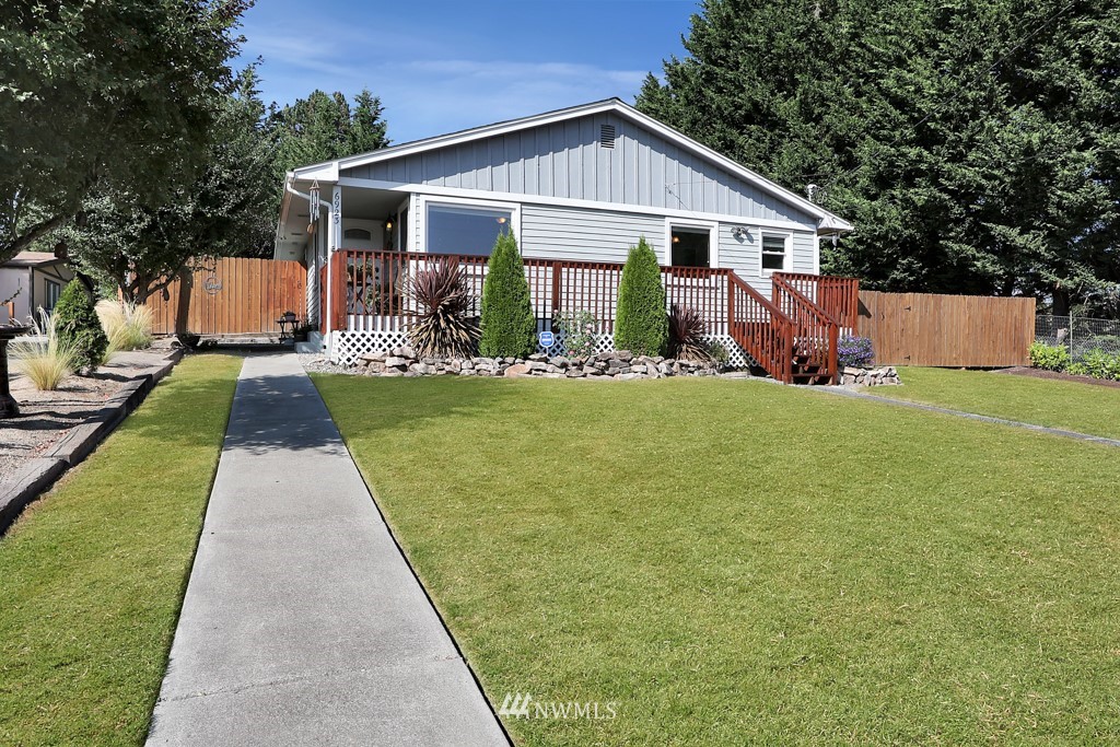 6923 Johnson Road Northeast Tacoma, WA 98422 - Photo 3 of 30