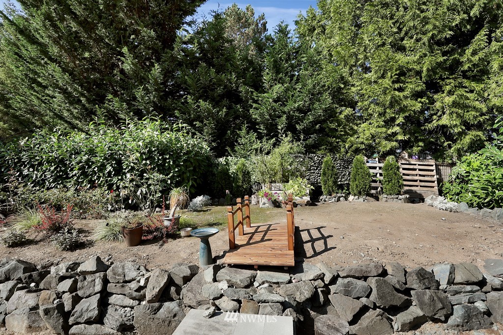 6923 Johnson Road Northeast Tacoma, WA 98422 - Photo 23 of 30