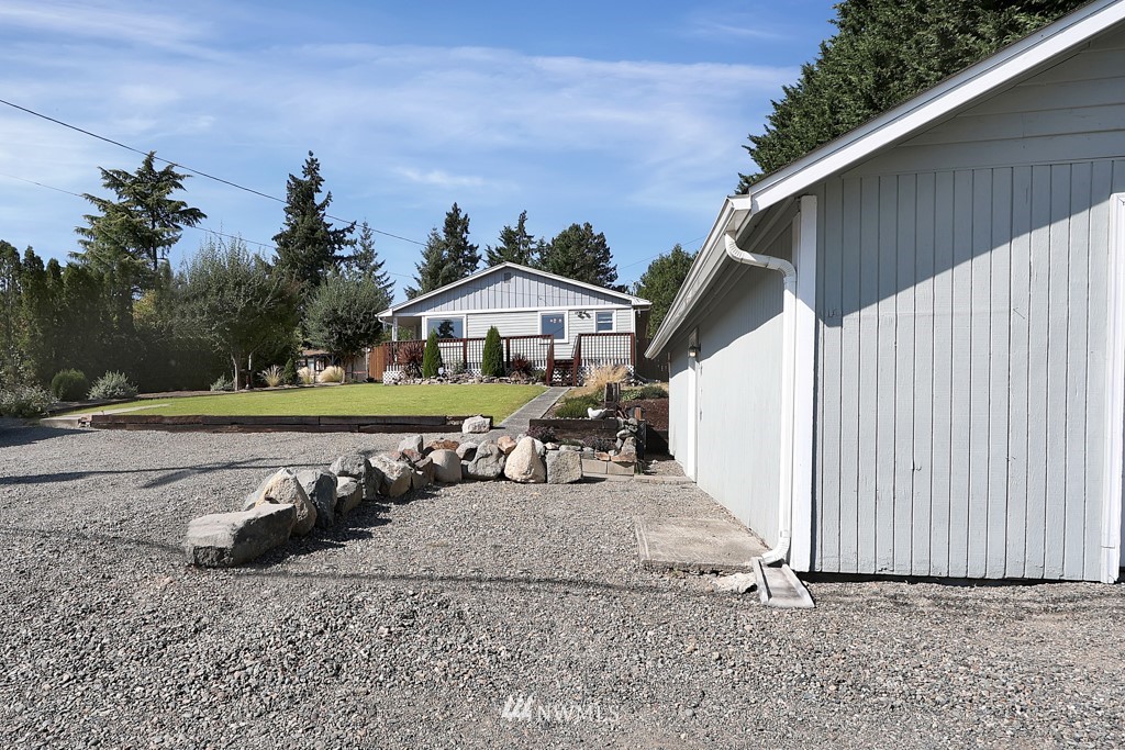 6923 Johnson Road Northeast Tacoma, WA 98422 - Photo 4 of 30