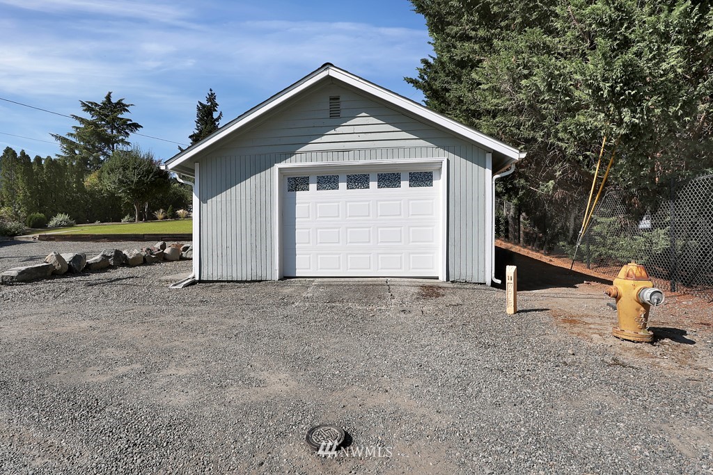 6923 Johnson Road Northeast Tacoma, WA 98422 - Photo 5 of 30