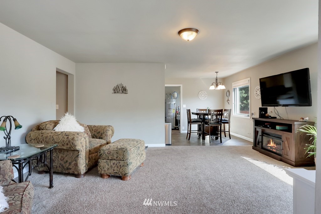 6923 Johnson Road Northeast Tacoma, WA 98422 - Photo 7 of 30