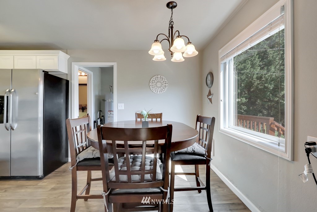 6923 Johnson Road Northeast Tacoma, WA 98422 - Photo 10 of 30