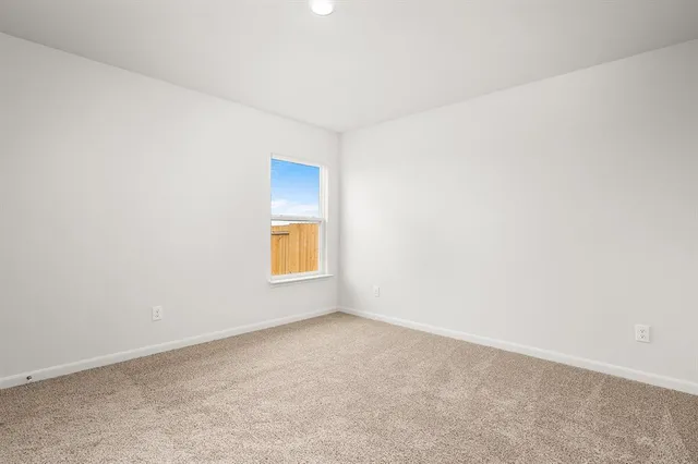 $2,120 | 307 Julian Davis Drive, Venus, TX 76084