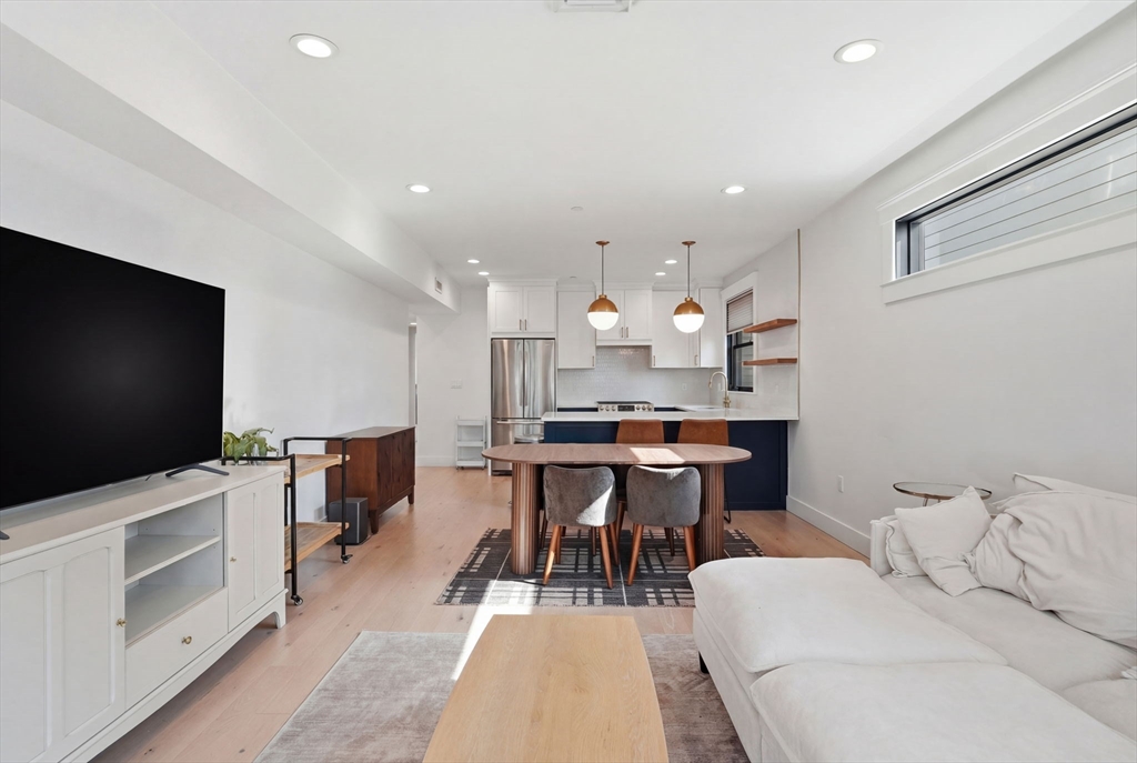 331 Chelsea Street, Unit 3 Boston, MA 02128 - Photo 12 of 34