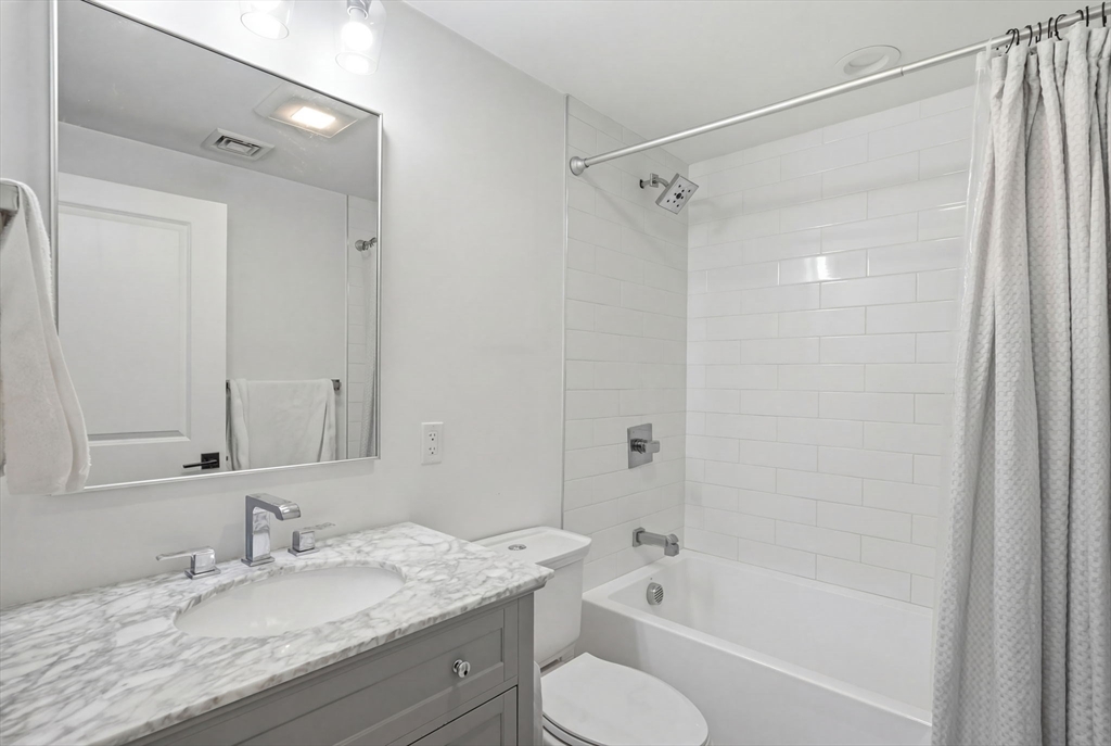 331 Chelsea Street, Unit 3 Boston, MA 02128 - Photo 17 of 34