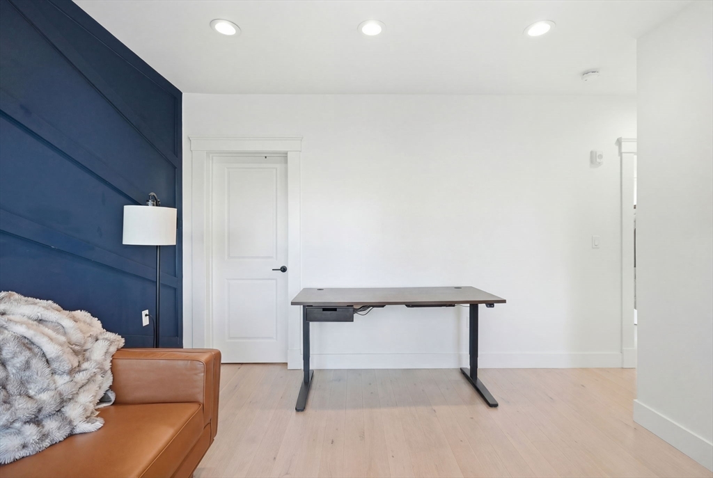 331 Chelsea Street, Unit 3 Boston, MA 02128 - Photo 20 of 34