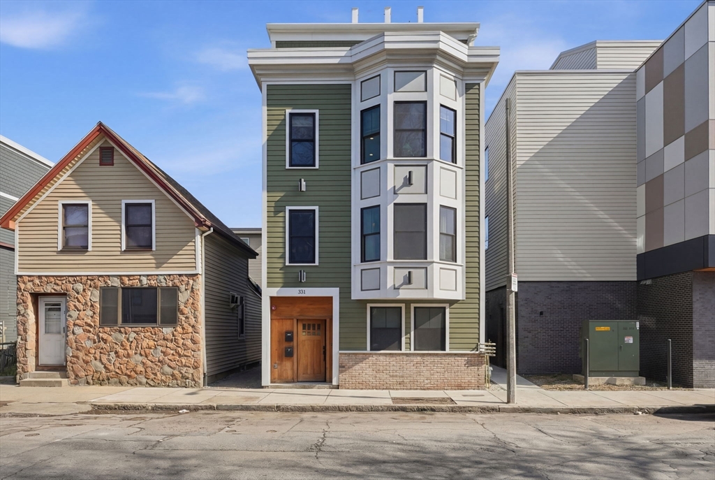 331 Chelsea Street, Unit 3 Boston, MA 02128 - Photo 2 of 34