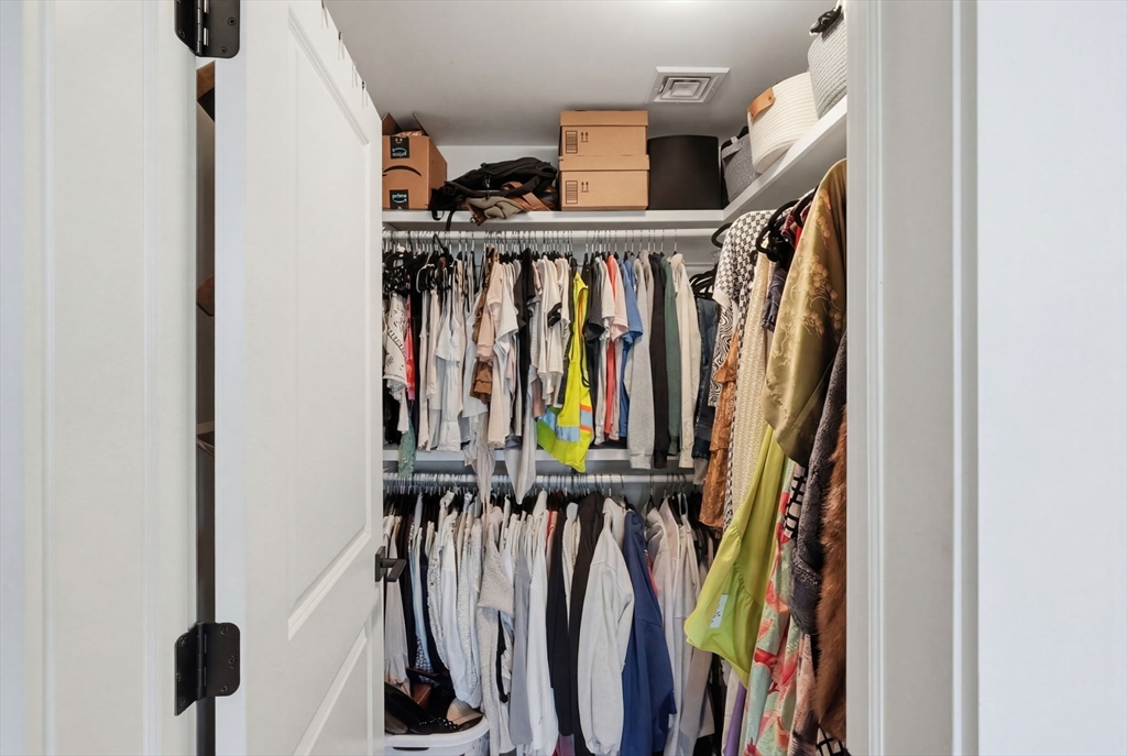 331 Chelsea Street, Unit 3 Boston, MA 02128 - Photo 21 of 34