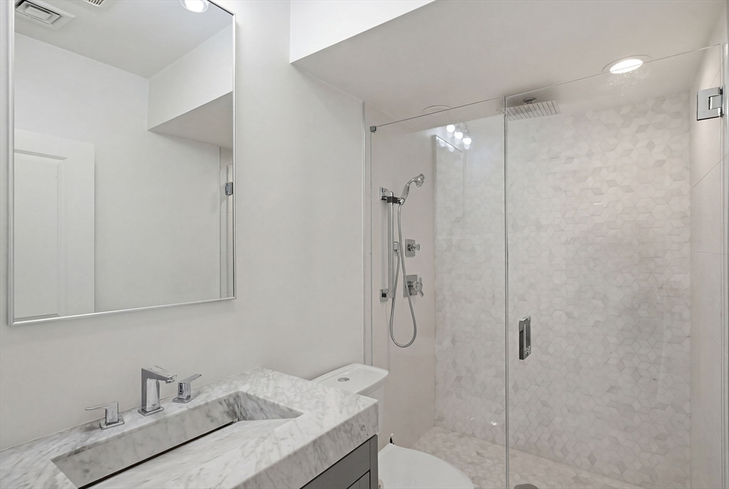 331 Chelsea Street, Unit 3 Boston, MA 02128 - Photo 22 of 34