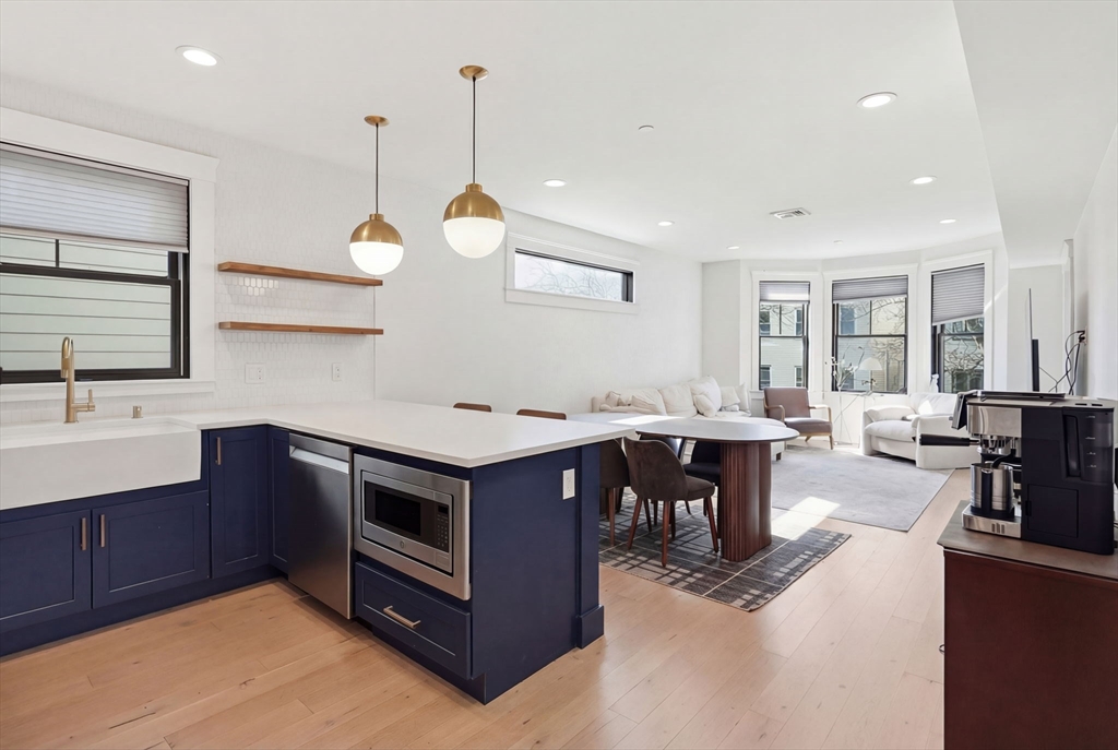 331 Chelsea Street, Unit 3 Boston, MA 02128 - Photo 6 of 34