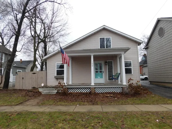 $160,000 | 106 South Marshall Avenue, Marshall, MI 49068