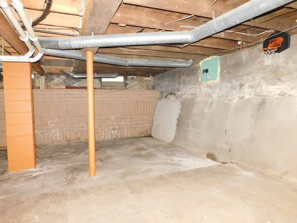 $160,000 | 106 South Marshall Avenue, Marshall, MI 49068