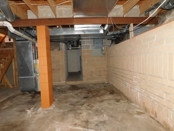 $160,000 | 106 South Marshall Avenue, Marshall, MI 49068