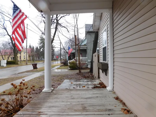 $160,000 | 106 South Marshall Avenue, Marshall, MI 49068