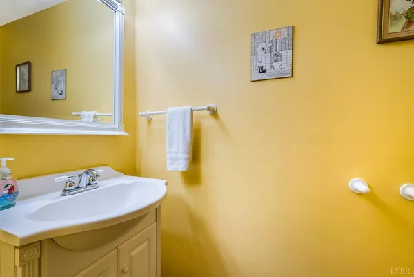 $339,000 | 3076 Kidd Court, Unit 14, McGaheysville, VA 22840