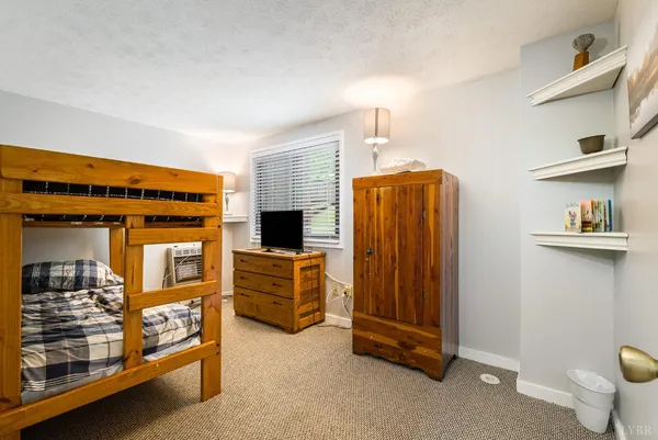 $339,000 | 3076 Kidd Court, Unit 14, McGaheysville, VA 22840