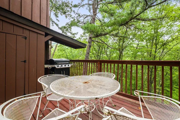 $339,000 | 3076 Kidd Court, Unit 14, McGaheysville, VA 22840