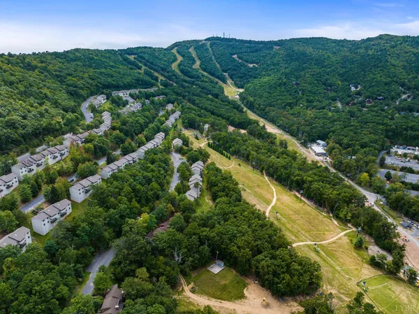 $339,000 | 3076 Kidd Court, Unit 14, McGaheysville, VA 22840