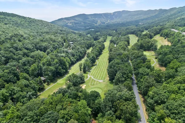 $339,000 | 3076 Kidd Court, Unit 14, McGaheysville, VA 22840