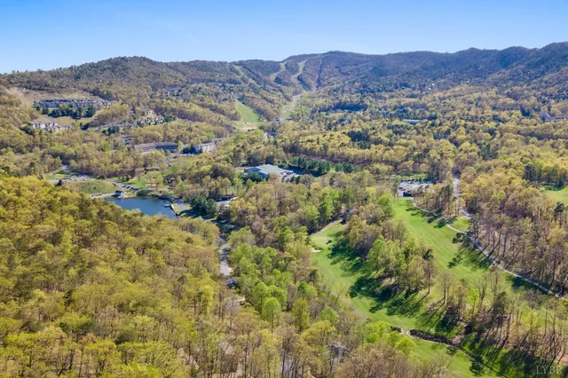 $339,000 | 3076 Kidd Court, Unit 14, McGaheysville, VA 22840