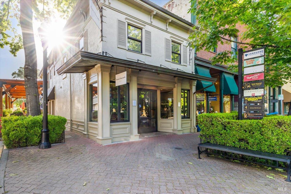 320 Center Street Healdsburg, CA 95448 - Photo 2 of 56