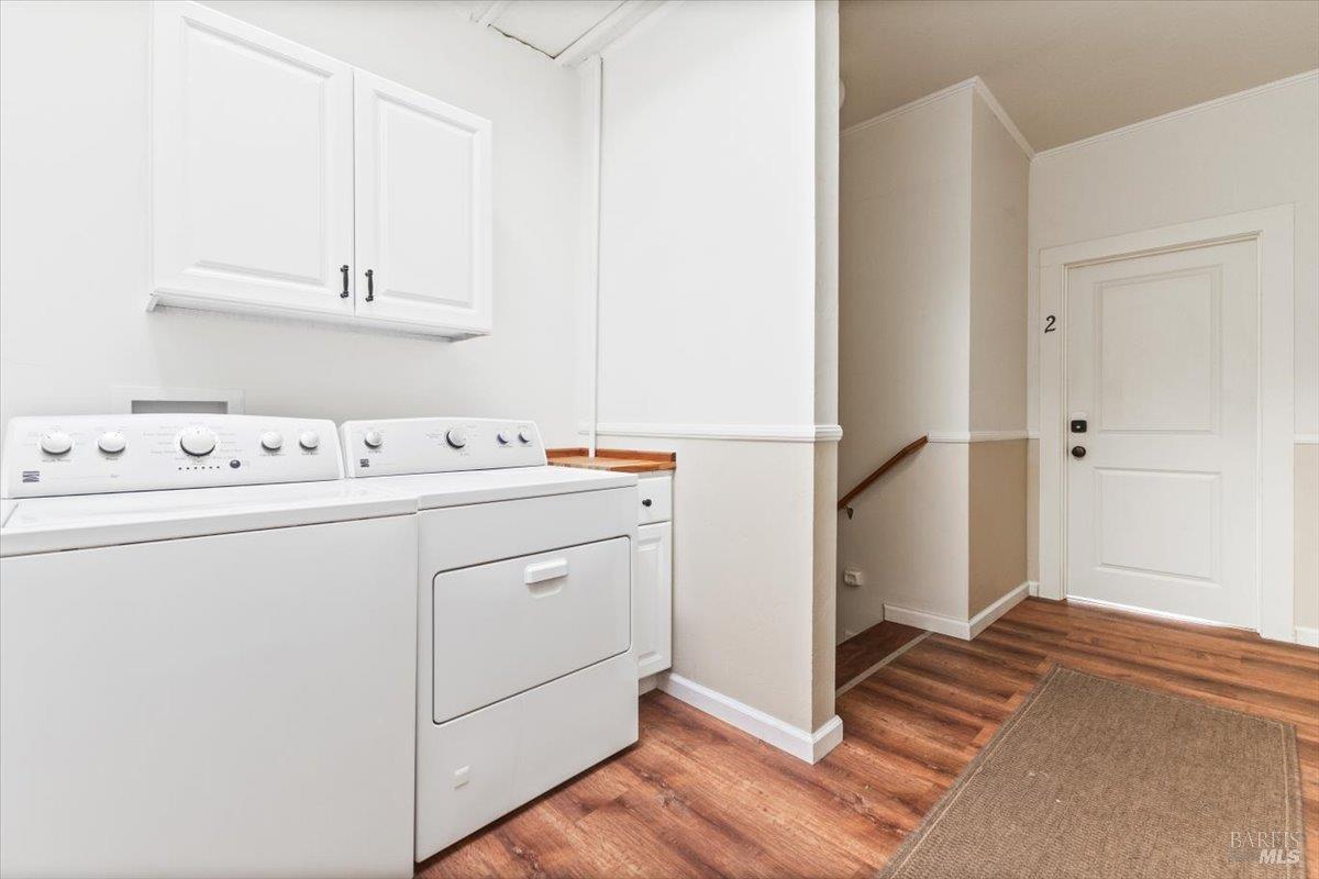 320 Center Street Healdsburg, CA 95448 - Photo 41 of 56 a utility room with dryer and washer