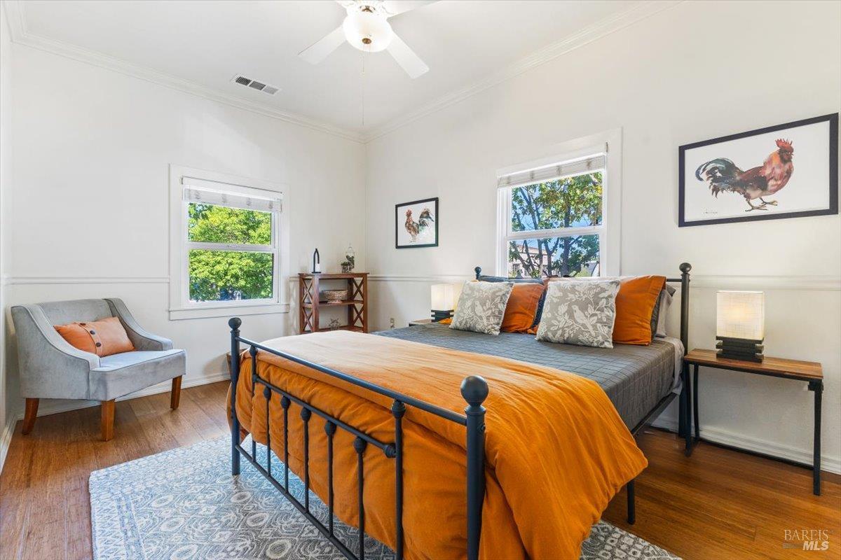 320 Center Street Healdsburg, CA 95448 - Photo 48 of 56 a bed room with a bed and a window