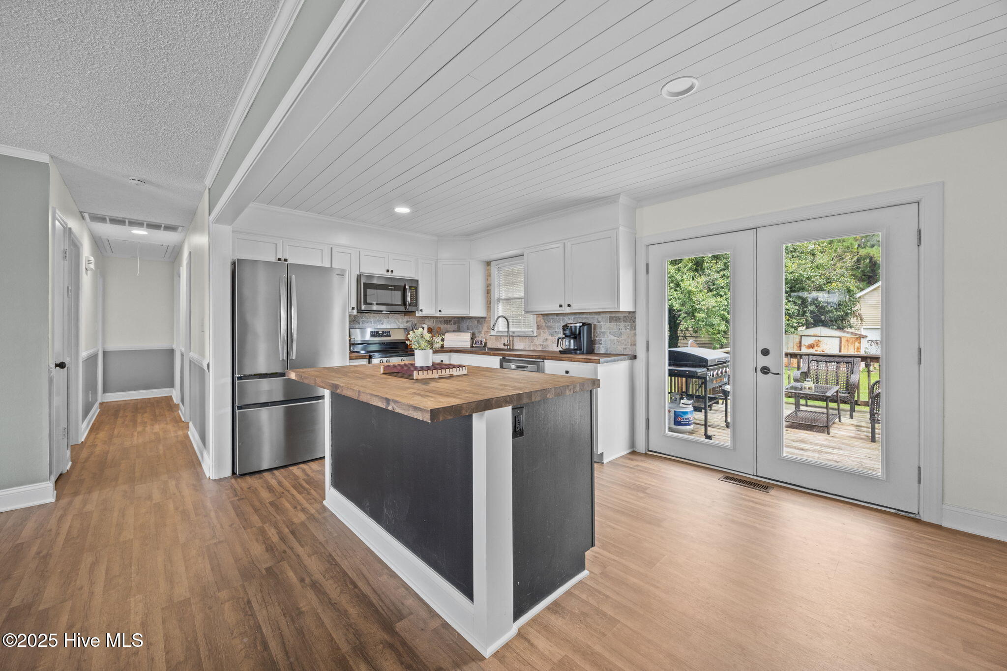 6407 Clarks Neck Road Washington, NC 27889 - Photo 23 of 53 KITCHEN