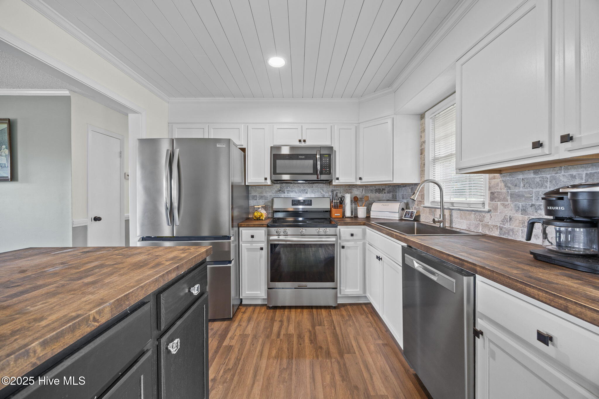 6407 Clarks Neck Road Washington, NC 27889 - Photo 24 of 53 KITCHEN