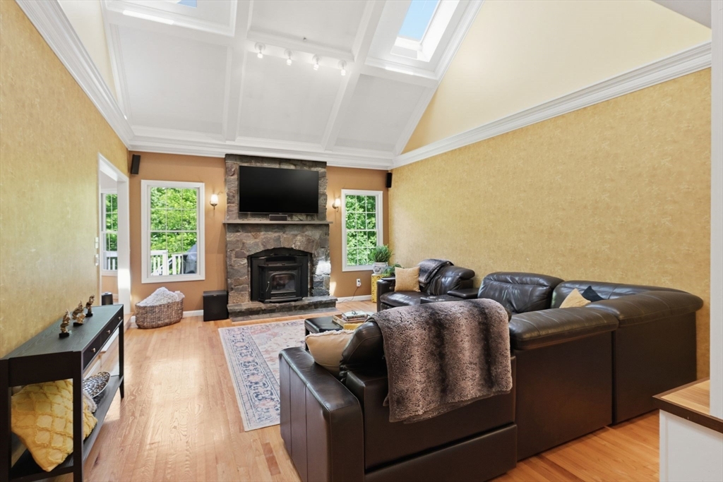 2 Highview Circle Wilbraham, MA 01095 - Photo 8 of 42