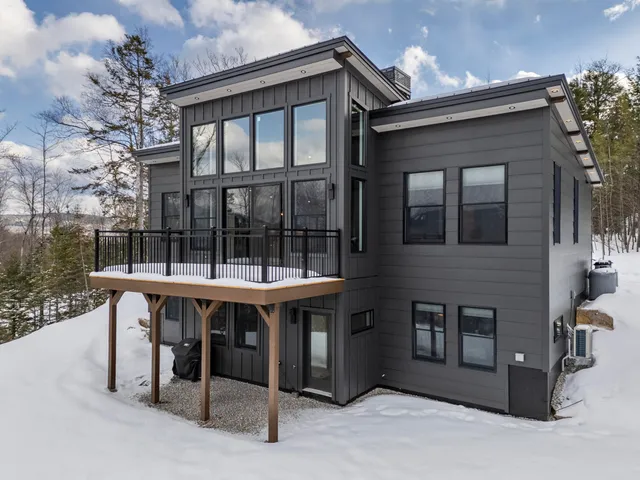 $1,395,000 | 97 Morganite Way, Newry, ME 04261
