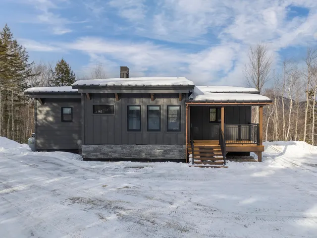 $1,395,000 | 97 Morganite Way, Newry, ME 04261