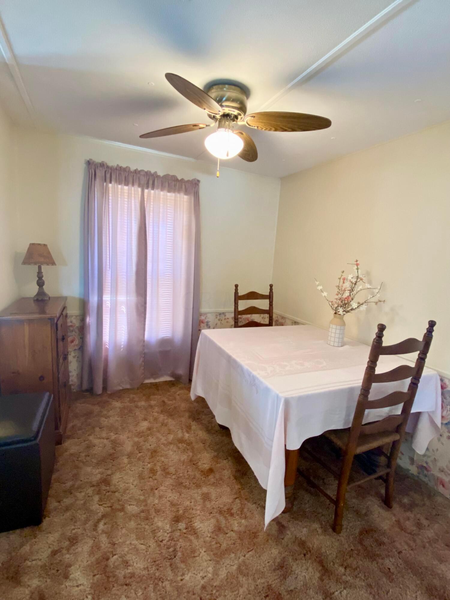 303 Ridgeview Drive Circleville, OH 43113 - Photo 14 of 22 eating area