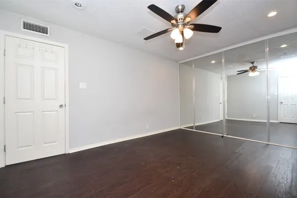 $1,150 | 700 Thicket Lane, Unit 704, Houston, TX 77079