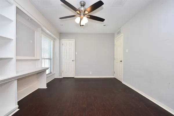 $1,150 | 700 Thicket Lane, Unit 704, Houston, TX 77079