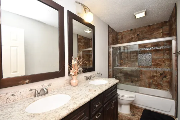 $1,150 | 700 Thicket Lane, Unit 704, Houston, TX 77079