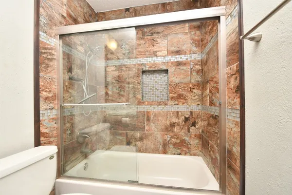 $1,150 | 700 Thicket Lane, Unit 704, Houston, TX 77079