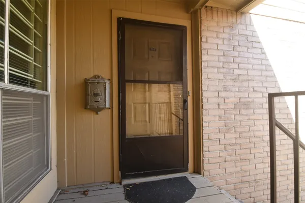 $1,150 | 700 Thicket Lane, Unit 704, Houston, TX 77079
